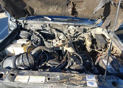 1996 Ford Ranger из США, поврежденный, VIN 1FTCR10A0TUB40578